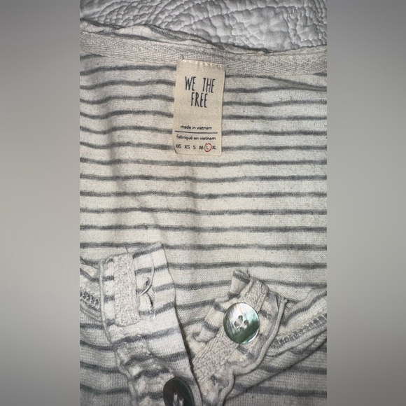 FREE PEOPLE - WE THE FREE HONG KONG HENLEY TEE IN NATURAL - Picture 3 of 4